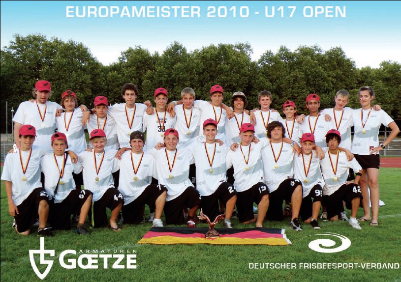 Die Rückseite des DFV-Jahrbuchs 2010 mit dem deutschen U17 Nationalteam: Europameister!