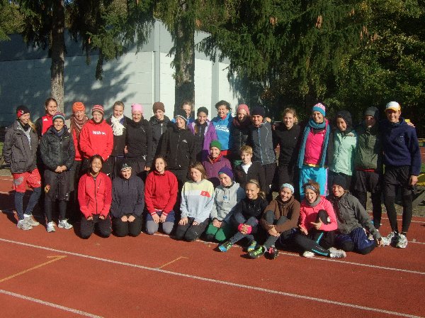 Gruppenbild mit den Damen des Nationalteam-Trainingslagers Oktober 2011 in Köln